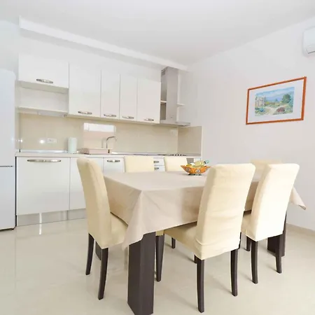 Apartment In Medulin/istrien 9367