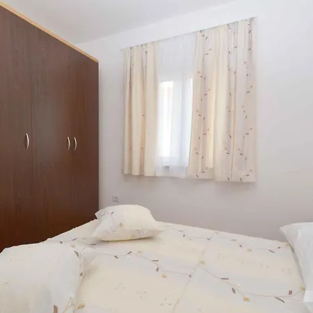 Apartment In Medulin/istrien 9367 *